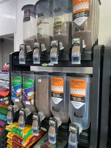 Dispenser ração - Pet shop