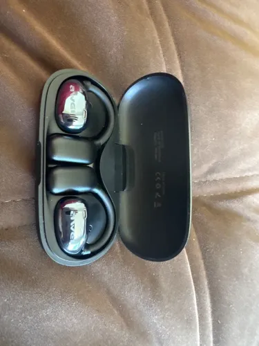 Fone de ouvido muito bom tá tudo pegando novinho