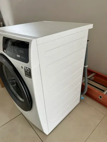 Vende máquina de lavar, nova meses de uso 
