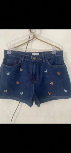 Vendo bermudas semi-nova