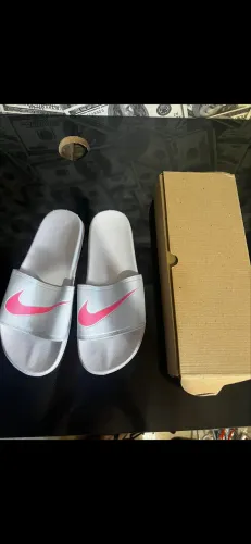 Chinelo Nike barato pra vender hoje