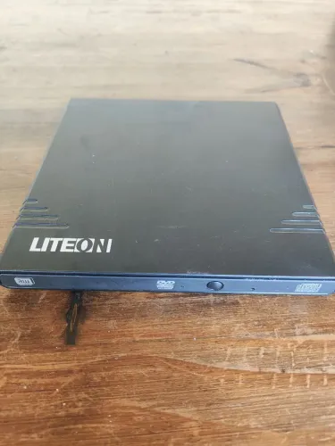 Gravador / Leitor de DVD e CD Externo Lite-On