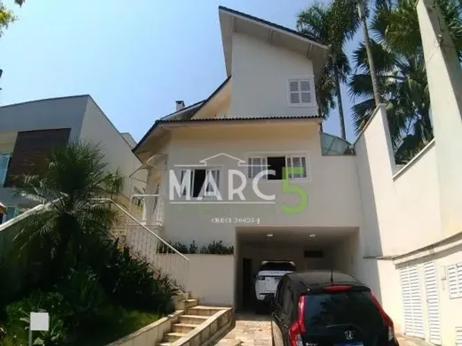 Vend/Alug - CASA EM CONDOMINIO - ARUJA 5 ARUJA SP