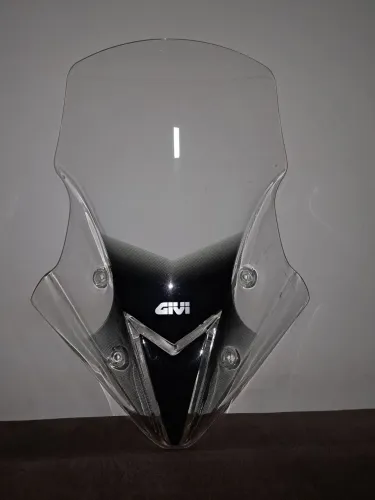 Bolha alongada marca Givi