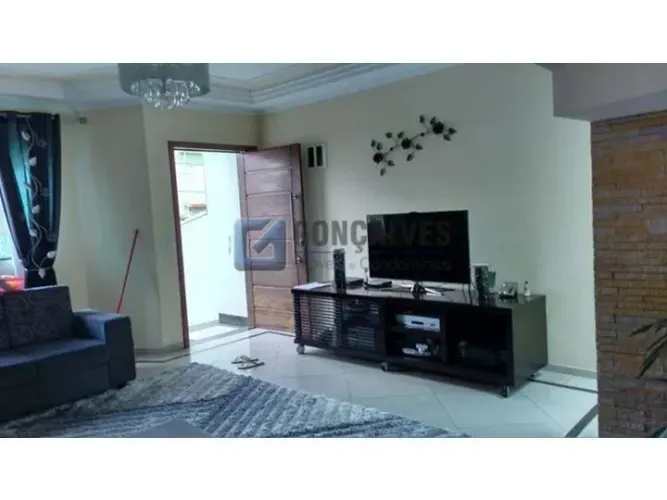 Sobrado Residencial de 4 Suítes no Parque Jaçatuba, Santo André 7 Vagas e Ampla Área