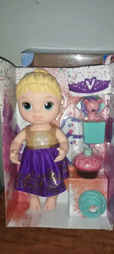 Baby Alive loira ou negra