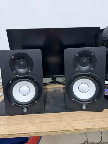 Par De Monitores De Referência Yamaha, Hs 5, Preto