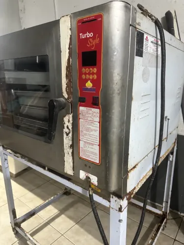 ? VENDO FORNO INDUSTRIAL PROGÁS TURBO STYLE - 5 ESTEIRAS