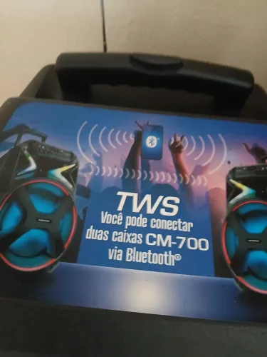 Vendo caixa de som com preto com radio e Bluetooth  e  entrada para microfone