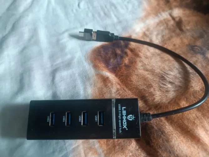 Conector tipo c para várias entras usb