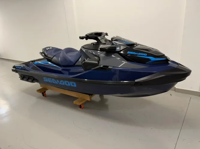 Jet-Ski Sea-Doo 230 GTX - 2026