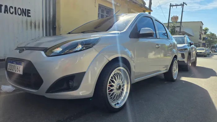 Ford Fiesta Sed. 1.6 8V Flex 4P 2013
