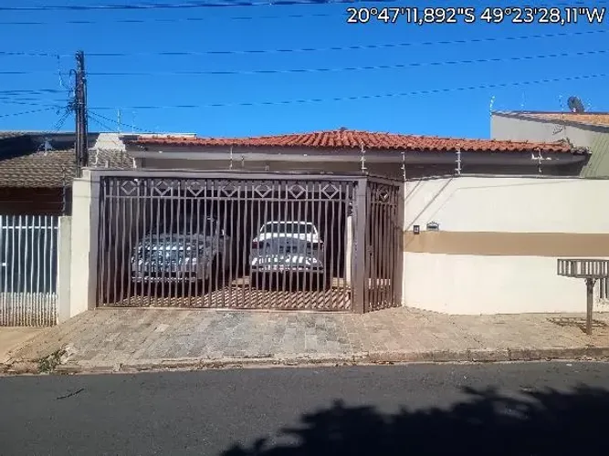 Casa de leilão em CONJUNTO HABITACIONAL COSTA DO SOL / SAO JOSE DO RIO PRETO / SP | Venda