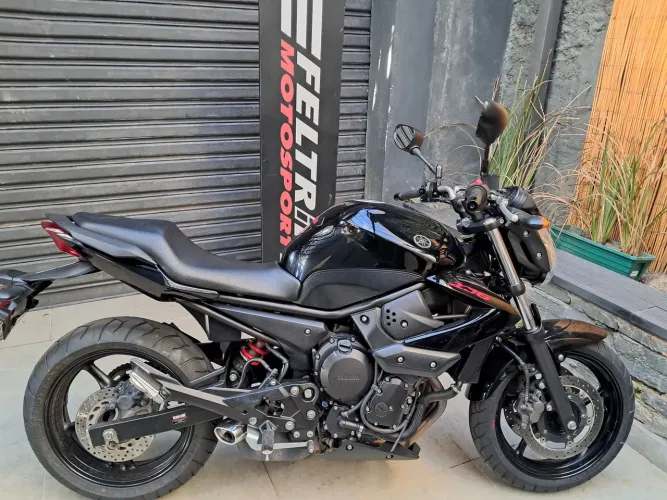 YAMAHA XJ6