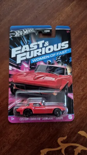 Hot Wheels Womens of Fast Corvette Sting Silver Series