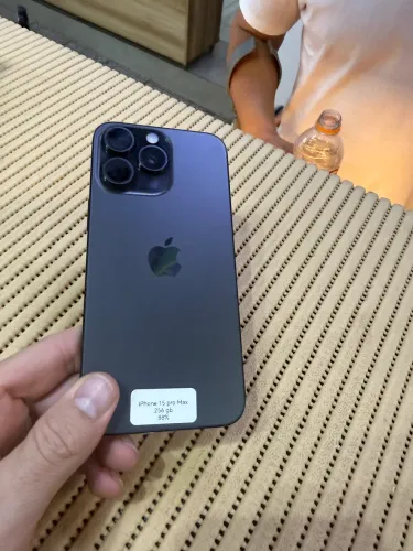 iPhone 15 pro Max 1 ano de garantia