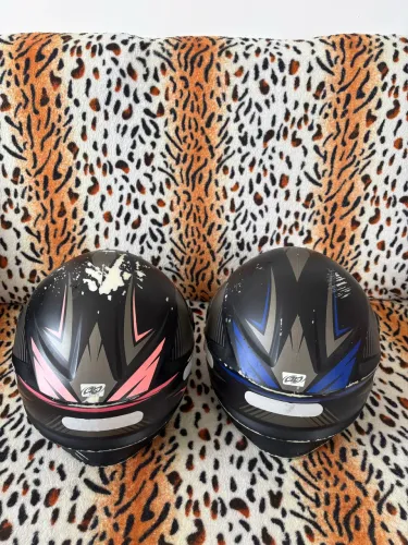 2 CAPACETES PRO TORK USADO