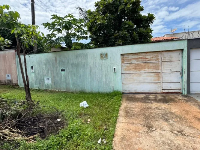 Vendo Casa no setor Porto imperial em Porto Nacional-TO.