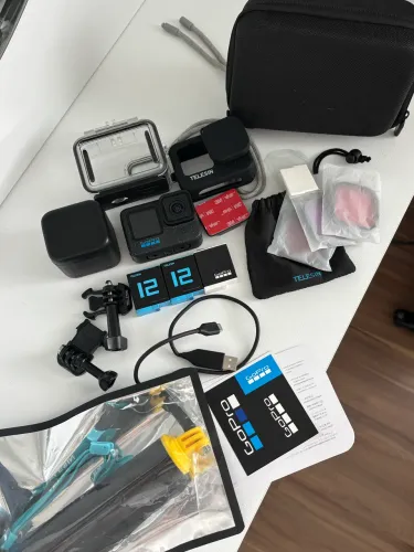 GoPro Hero 12 Black + Kit Completo | Estado de Nova