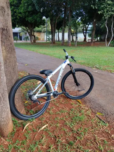 Bike Absolute Aro 29 Branca - Excelente Estado - Freio a Disco MT-200