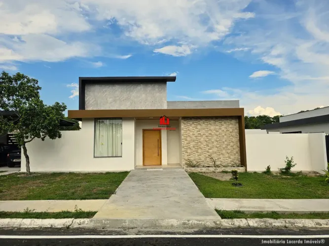 Casa Térrea no Marina Rio Belo com 2 Suítes e Quintal Amplo