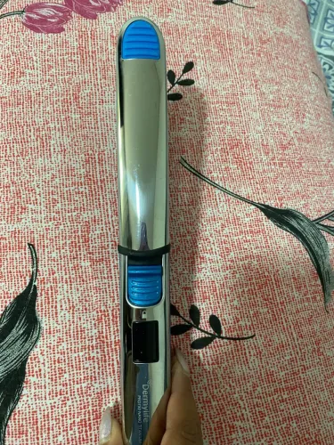Chapinha de Cabelo Nano Titânio pro750 Bivolt 110/220