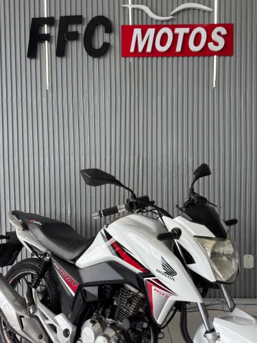 Titan 160 ex ano 2016 IPVA 2026 pago Faço Financiamento