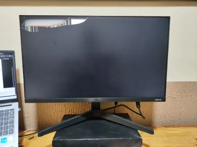 Monitor Samsung 24? T350 com tela quebrada ? peças + fonte original e HDMI