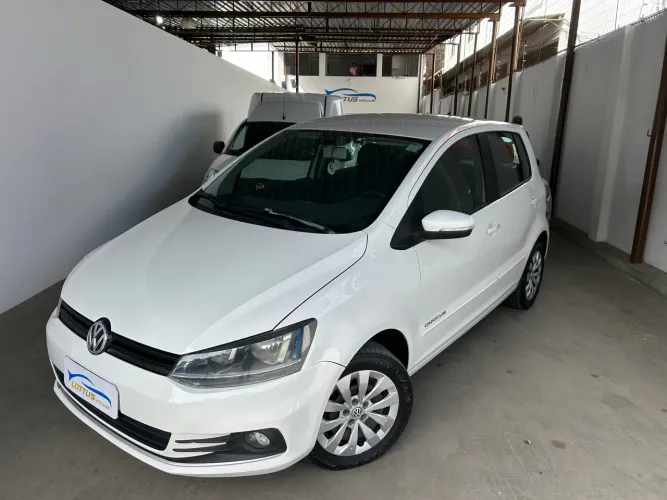 Volkswagen Fox Comfortline 1.0 Flex 8V 5P 2015