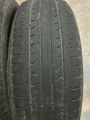 Par pneus 215/60 - R17