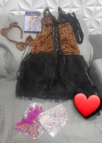Fantasia de Carnaval *G* (*Com máscaras no saquinho, nunca usadas.)