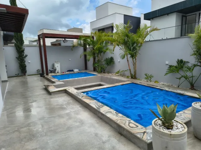 Alugo casa maravilhosa em CONDOMINIO DE ALTO PADRÄO