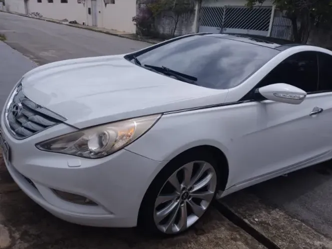 Hyundai Sonata 2.4 16V 182cv 4P Aut. 2013