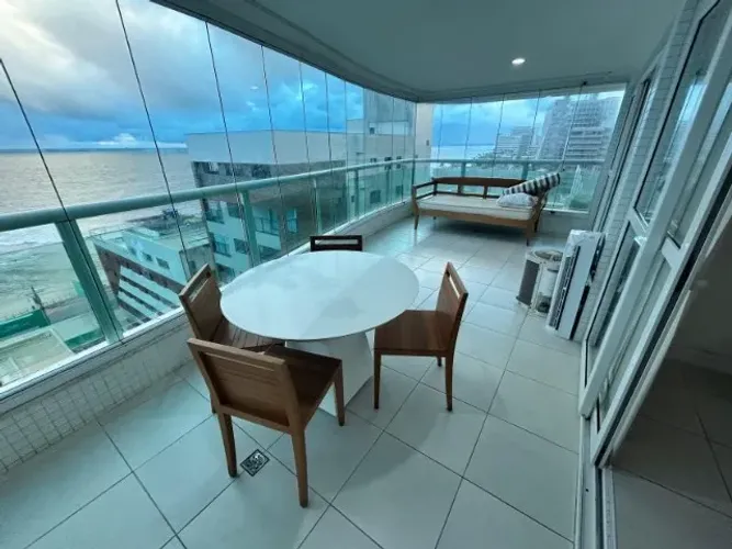 Apto com 126 m² e varandão Edf. Terrazzo Ondina