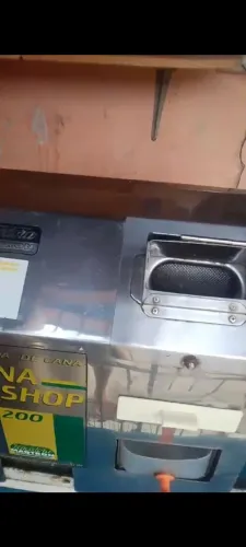 Vendo maquina de moer cana da maqtron completa com motor eletrico 