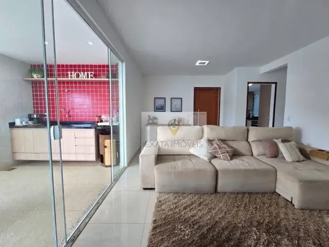Apartamento 3 quartos com elevador e armários planejados na região do Centro - Rio das Ost