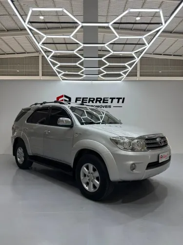 Toyota Hilux SW4 SRV 4X4 4.0 V6 24V Aut. 2009