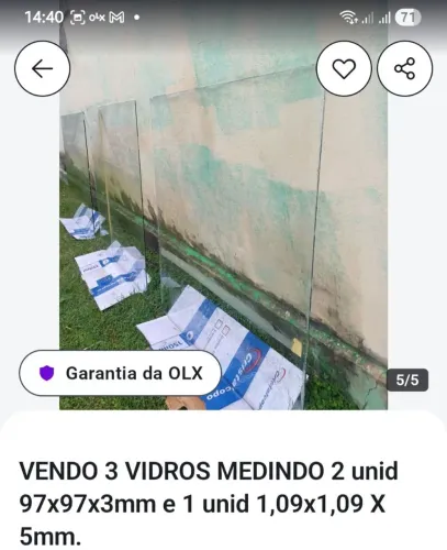 Vendo 3 tampos de mesa em vidro e pode ser usado pra outras finalidades. 