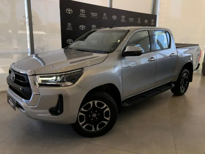 Toyota Hilux CD SRV 4X4 2.8 TDI Diesel Aut. 2025