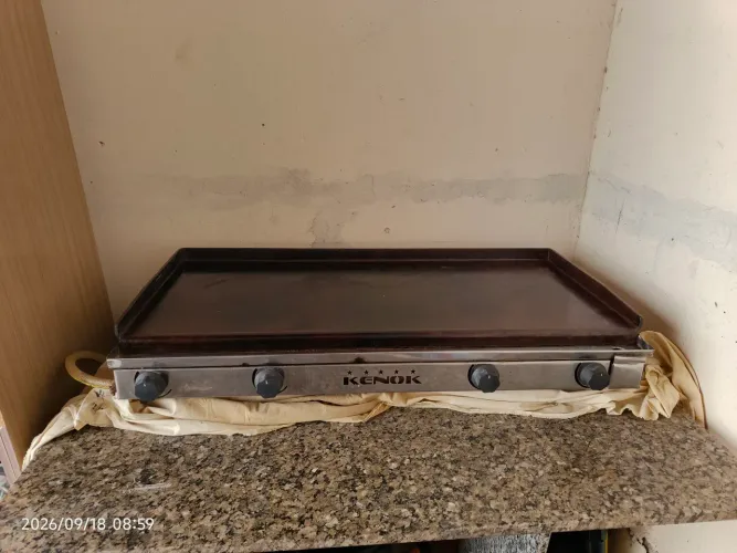 Chapa de hambúrguer konak 5 estrela 4 bocas individuais