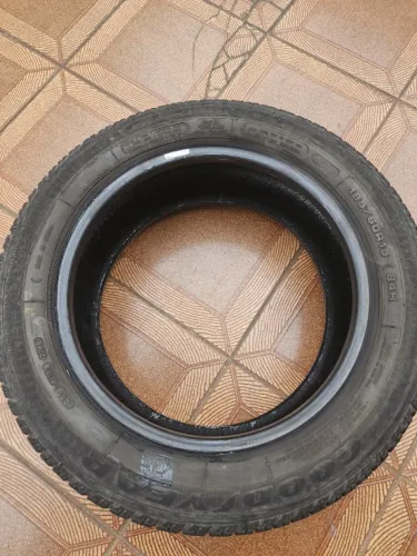 PNEU ARO 15 185/60/15 GOODYEAR NCT 5
