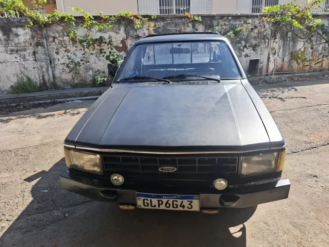 Ford Pampa 4X4 Jeep GL / L 1.6 (álcool) 1986