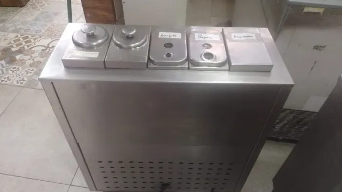 Freezer de apoio de calda, completo