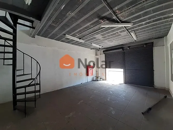 Loja em Padre Eustáquio com 120 m² .