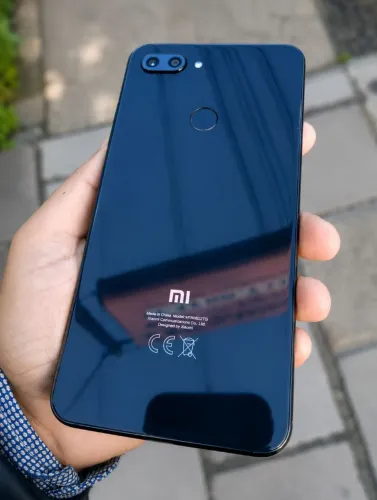 Xiaomi MI 8 Lite IMPECÁVEL