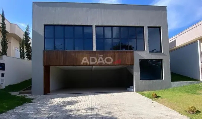 Casa Condomínio do Lago Casa em Condomínio com 3 Quarto(s) e 4 banheiro(s) à Venda, 237.00