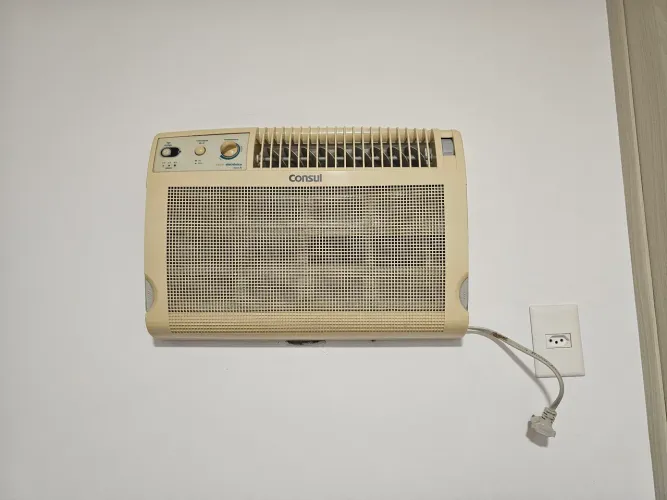 Ar-condicionado Consul 7500 btu janela