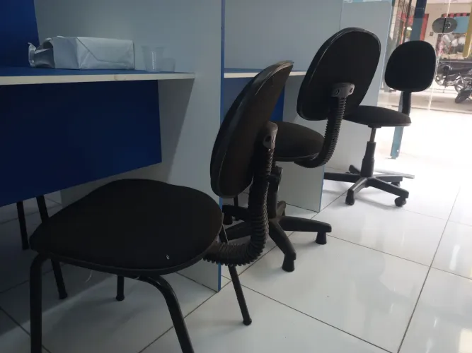 Cadeiras estofadas para escritório
