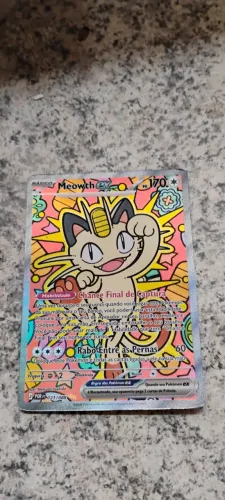 Carta pokémon:em bom estado em preço ajustável com pequenos riscos na borda