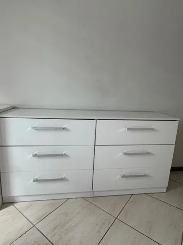 Vendo Cômoda 6 gavetas